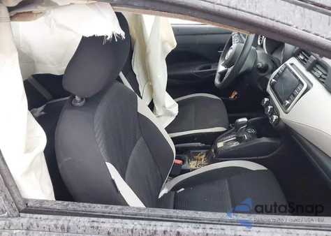 2021 Nissan Versa Sv Xtronic Cvt z USA, uszkodzony, nr VIN 3N1CN8EV4ML891830